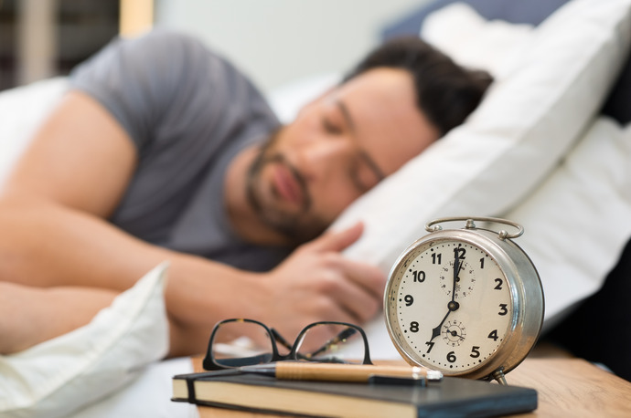 Dormir correctamente es un método para aumentar la testosterona.