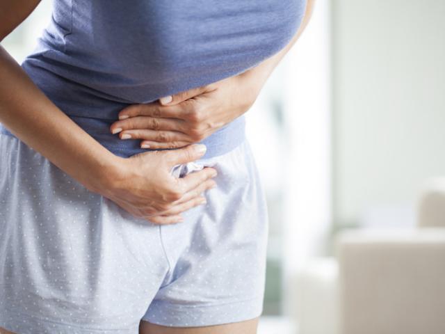 Persona con disbiosis intestinal.